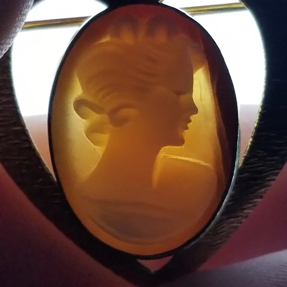 Vintage cameo brooch heart Bal-Ron 1/20 12k G.F. gold filled shell balron